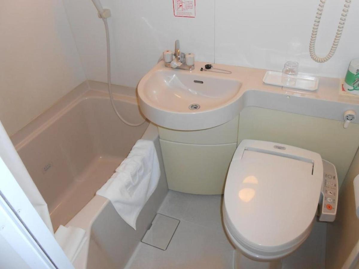 R&B Hotel Umeda East - Vacation Stay 40691V Осака Экстерьер фото
